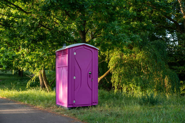 Best Luxury portable toilet rental  in Hesperia, CA